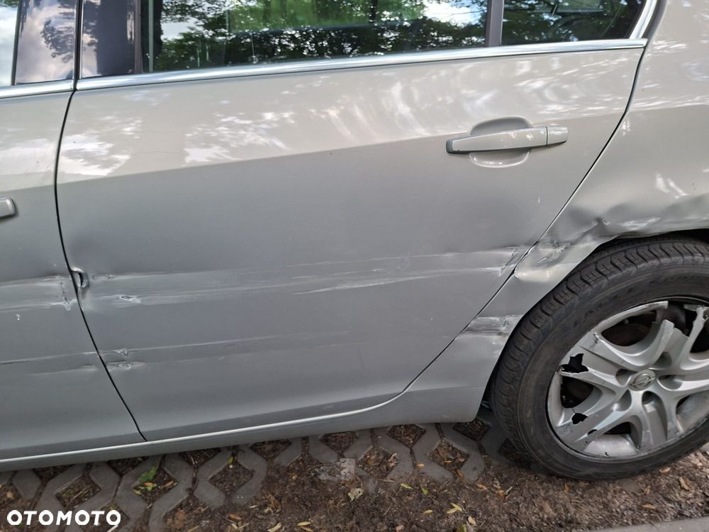 Opel Insignia 1.8 - 3