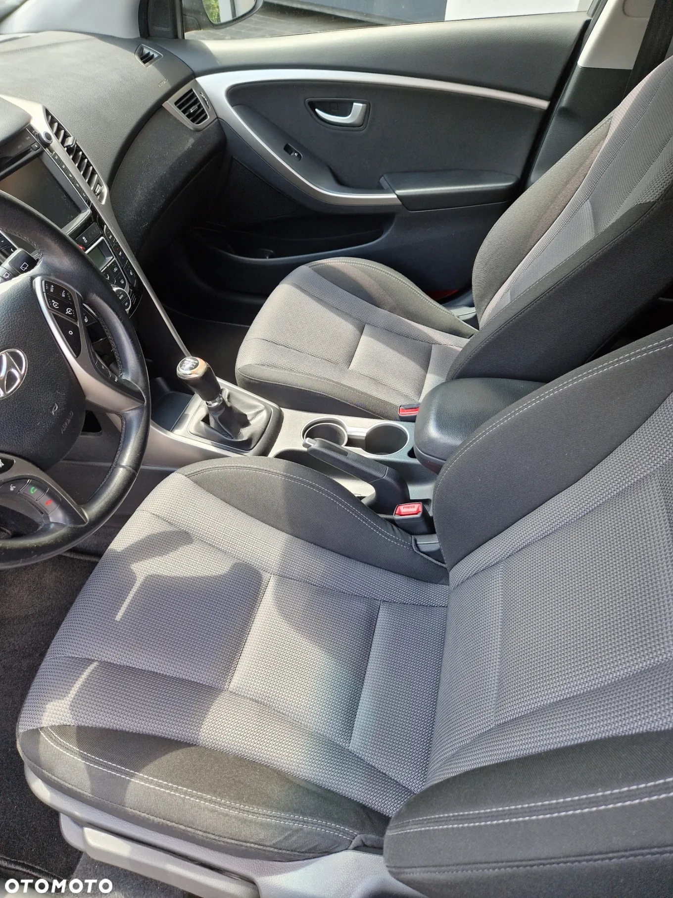 Hyundai i30 1.6 CRDi Premium - 4