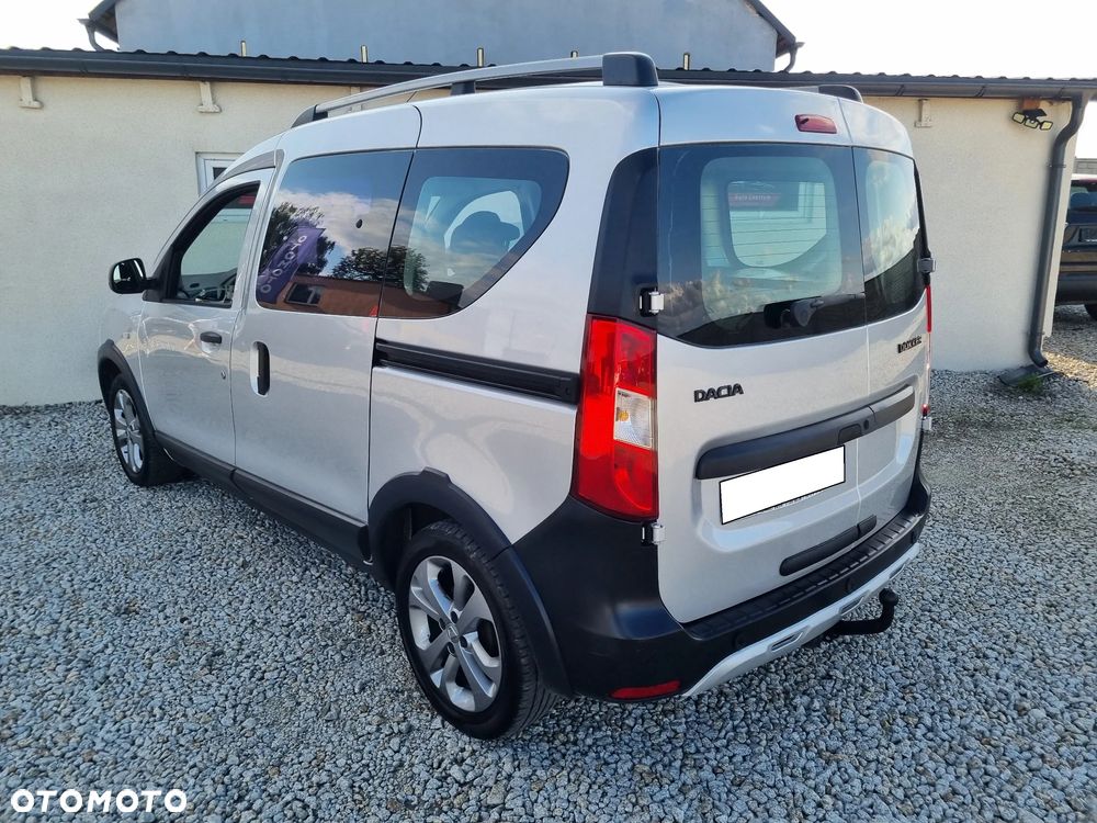 Dacia Dokker TCe 115 Stepway Celebration - 5