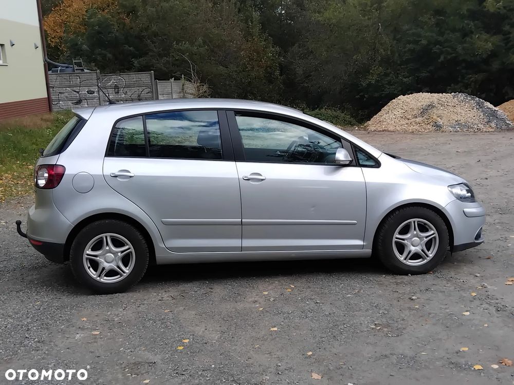 Volkswagen Golf Plus 2.0 TDI DPF DSG Comfortline - 5