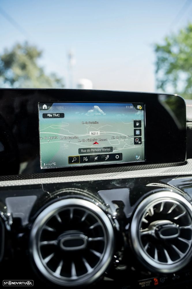 Mercedes-Benz CLA 250 e 8G-DCT AMG Line - 31