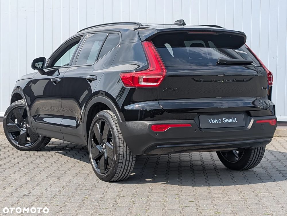 Volvo XC 40 B4 B AWD DKG Ultimate Dark - 2