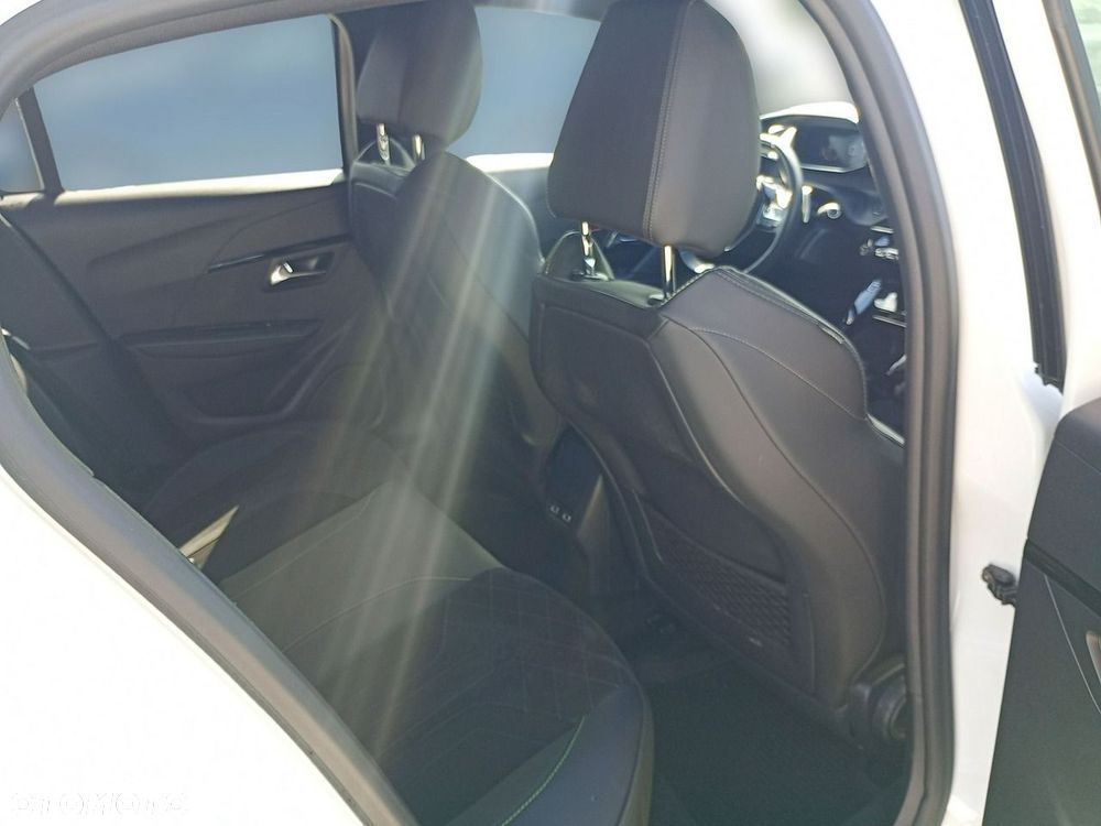 Peugeot 208 1.2 PureTech GT S&S EAT8 - 30