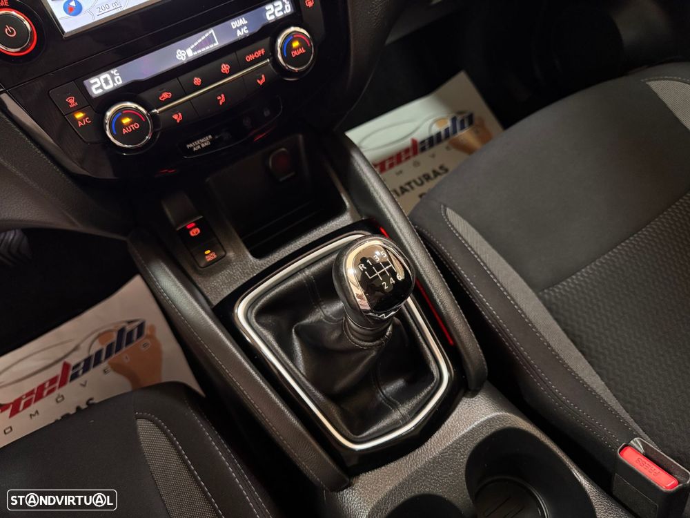 Nissan Qashqai 1.5 dCi N-Connecta - 28