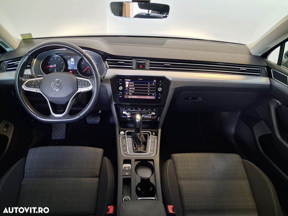 Volkswagen Passat - 3