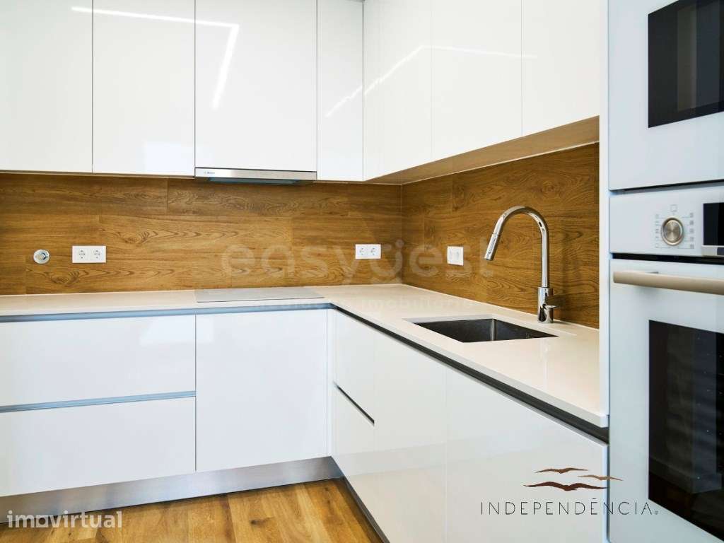 ApartamentoT2 com terraço- situado na Nazaré - Grande imagem: 4/12