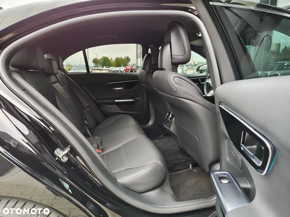 Mercedes-Benz Klasa C 180 mHEV Business Edition - 20