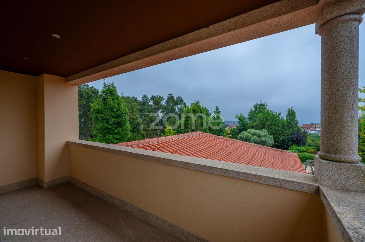 Moradia T5+1 de Luxo, com 2637 m2 de terreno, em Amarante, Porto - Grande imagem: 4/57