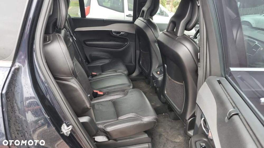 Volvo XC 90 - 23