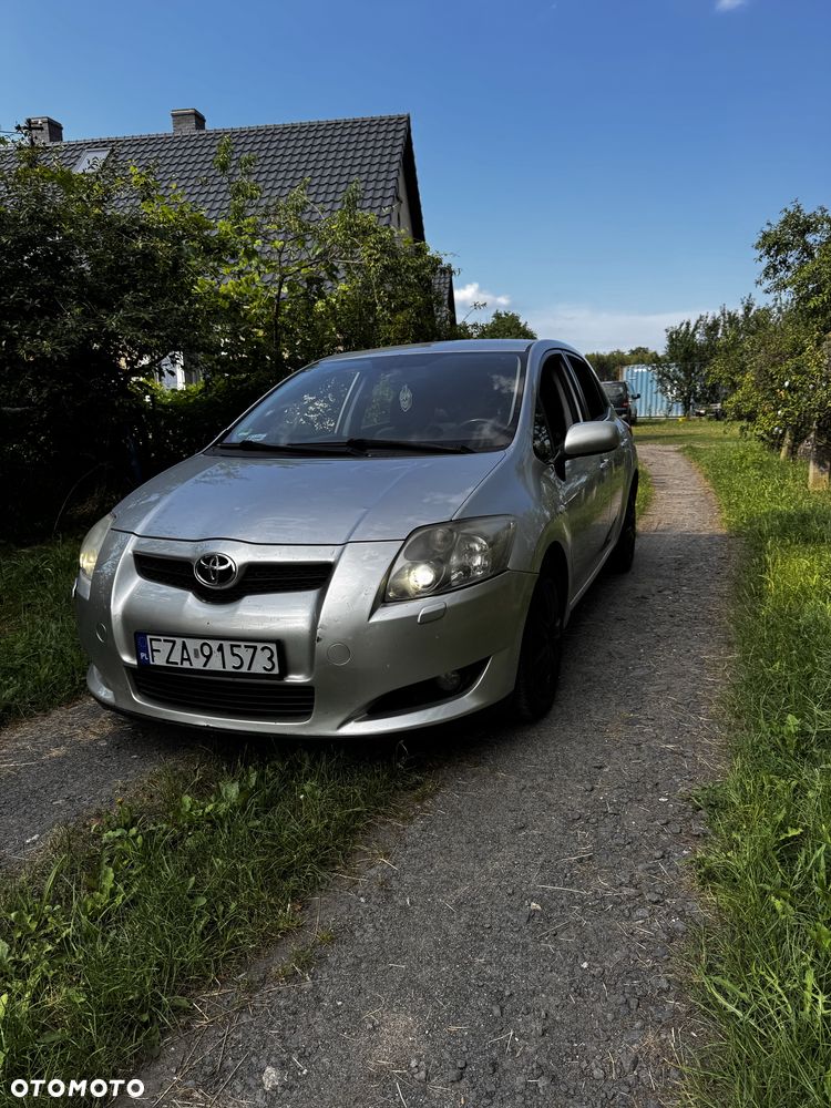 Toyota Auris - 1