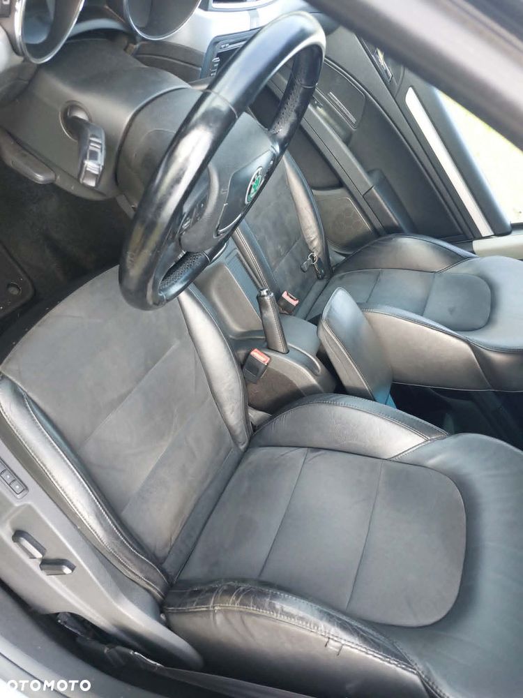 Skoda Superb 2.0 TDI Family - 5