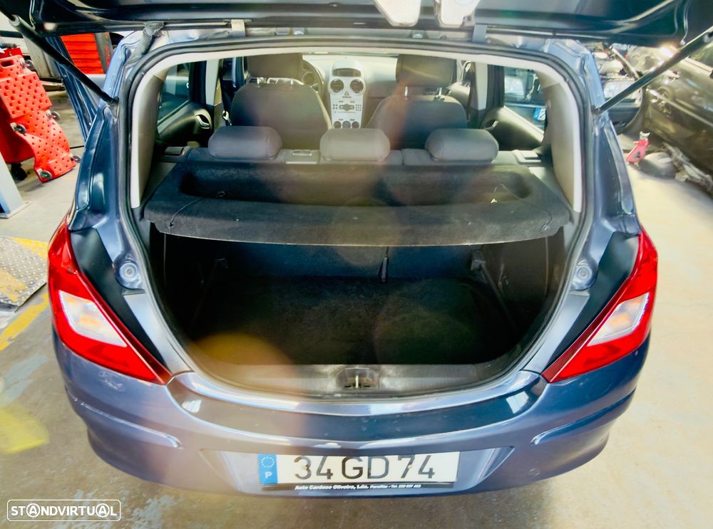 Opel Corsa 1.2 Cosmo - 11