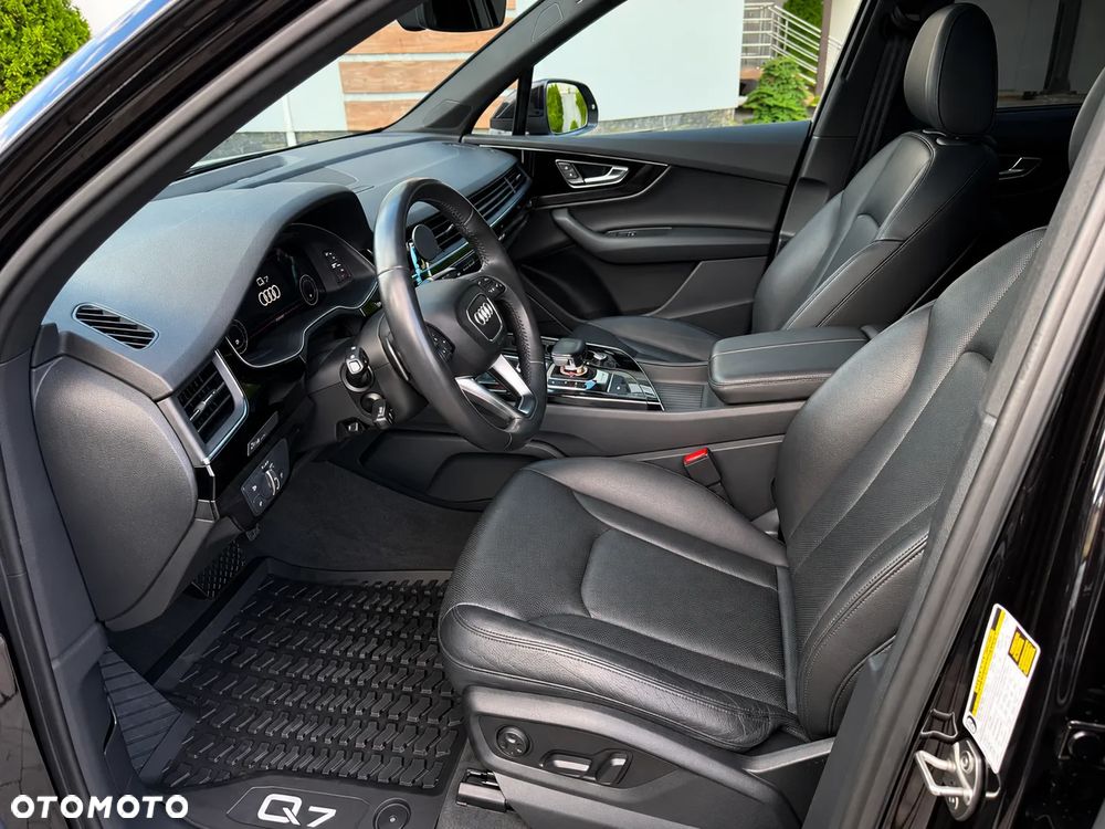 Audi Q7 - 17