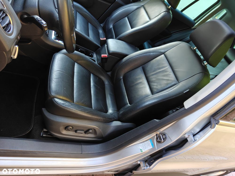 Volkswagen Tiguan - 30