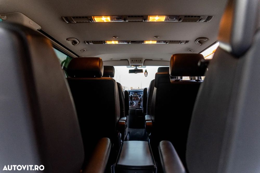 Volkswagen Multivan - 19