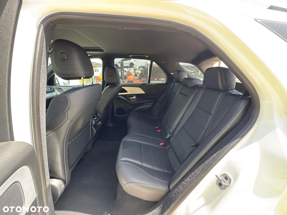 Mercedes-Benz GLE - 21