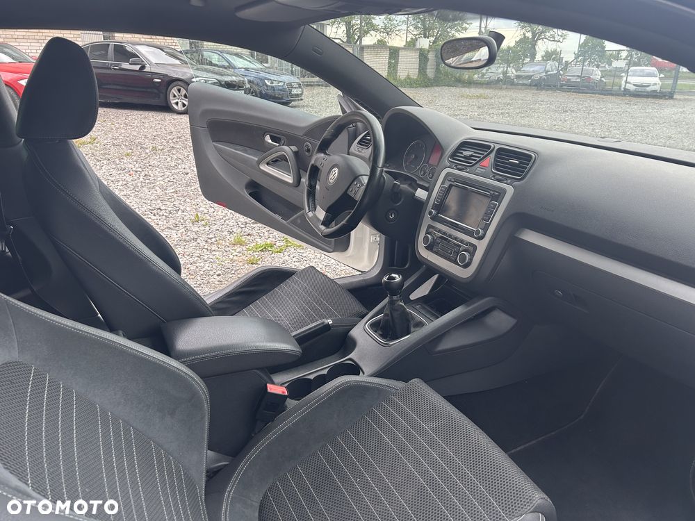 Volkswagen Scirocco 1.4 TSI R-Style - 11