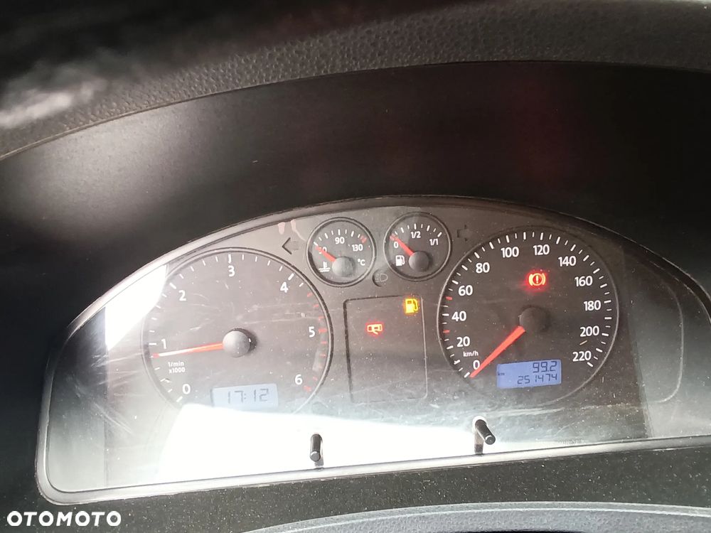 Volkswagen Transporter T5 TDI L2H1 - 7