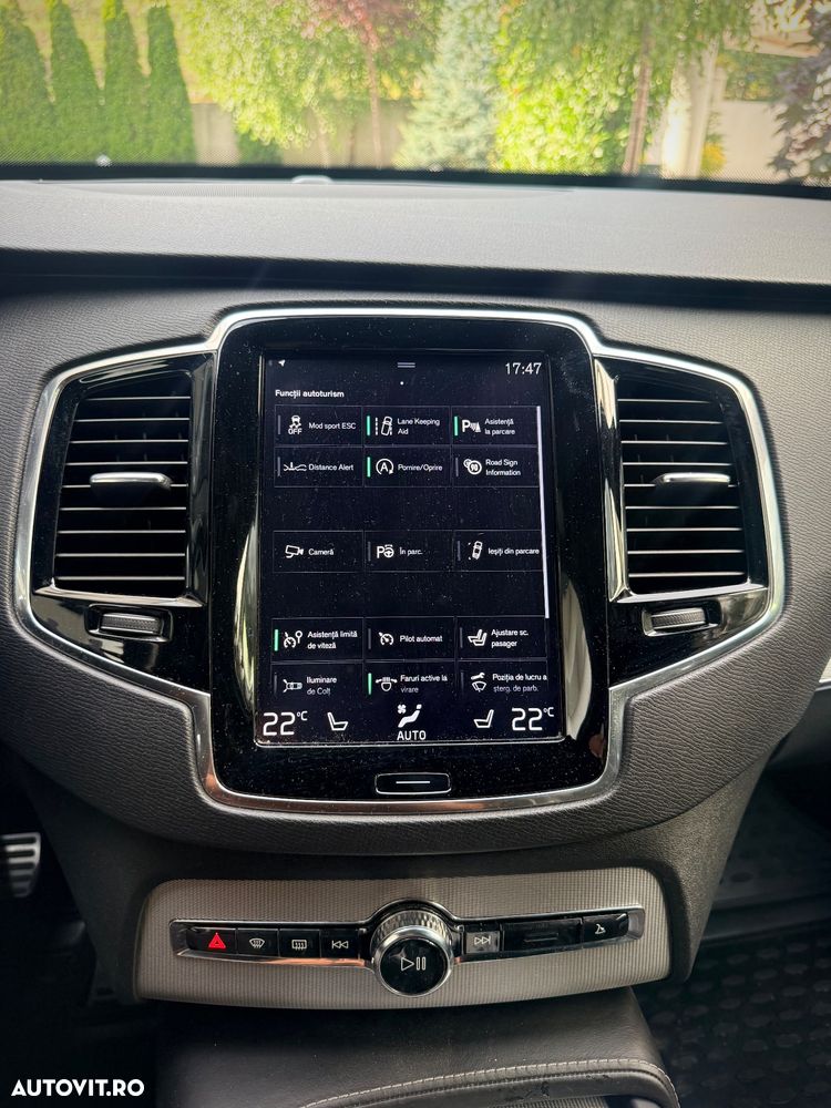 Volvo XC 90 D5 AWD Geartronic RDesign - 11