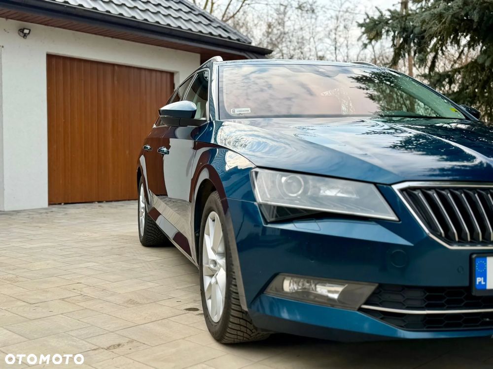 Skoda Superb 2.0 TDI Style DSG - 13