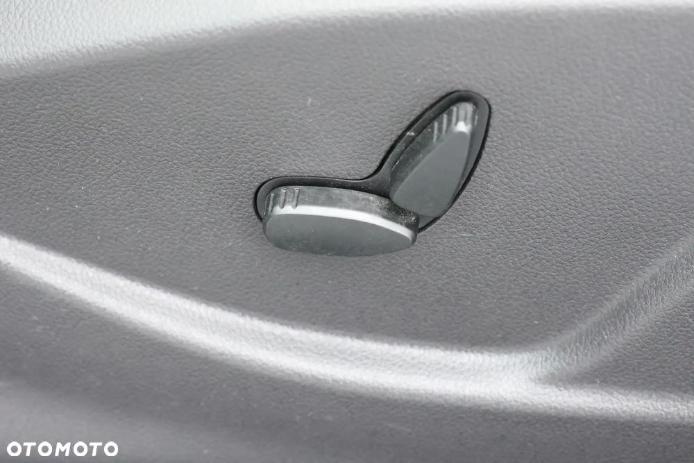 Ford Grand C-MAX 1.5 EcoBoost Start-Stopp-System Trend - 12