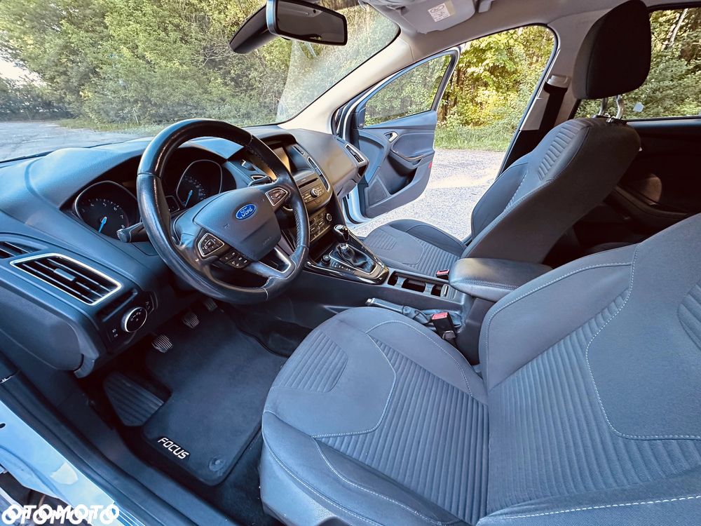 Ford Focus - 14
