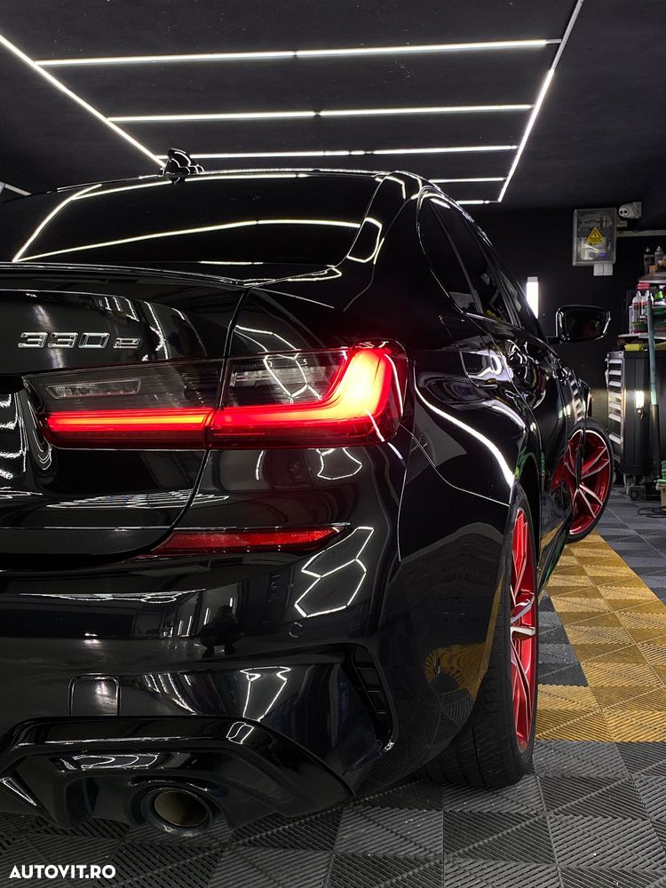 BMW Seria 3 330e Aut. M Sport - 16