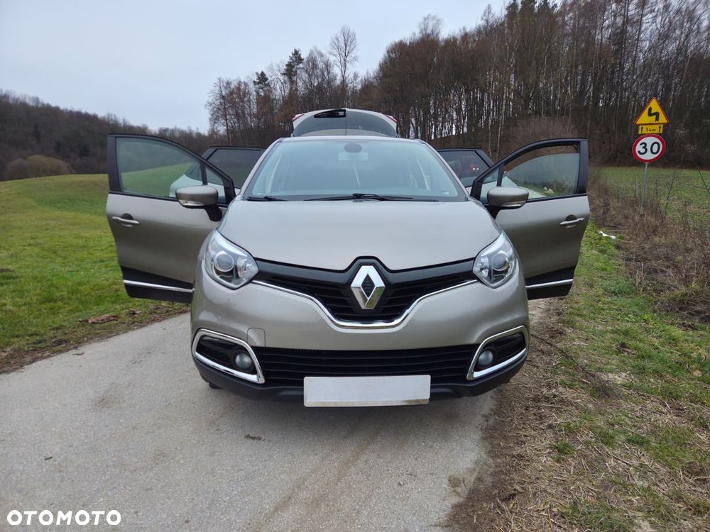 Renault Captur 1.2 TCe Helly Hansen EDC - 23