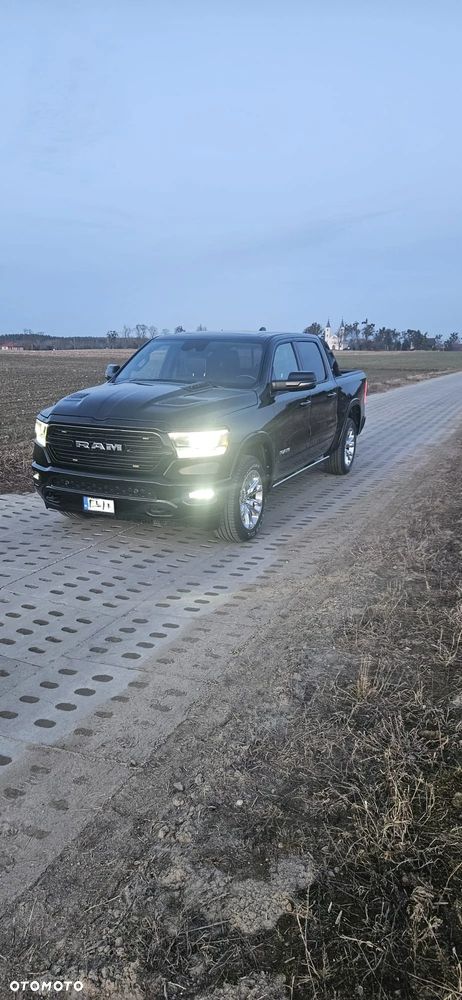 Dodge RAM 5.7 4x4 - 2