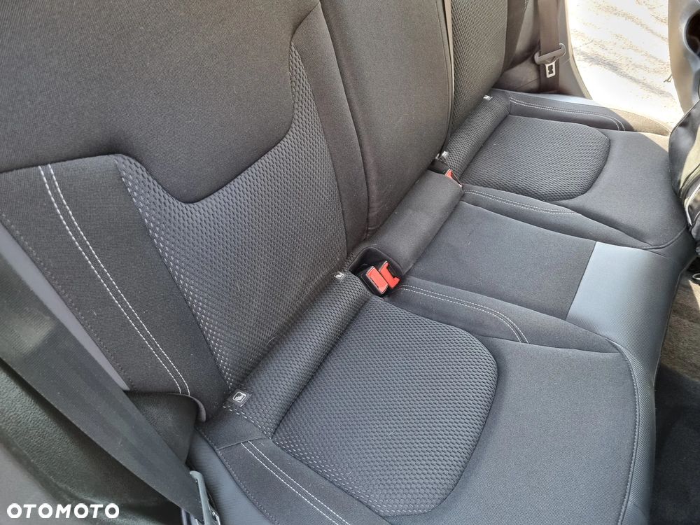 Jeep Renegade 1.0 T-GDI Limited - 35