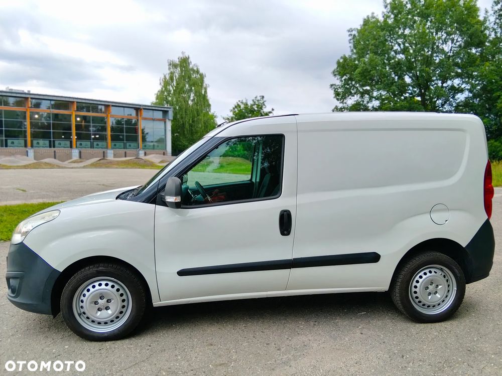 Opel COMBO - 4