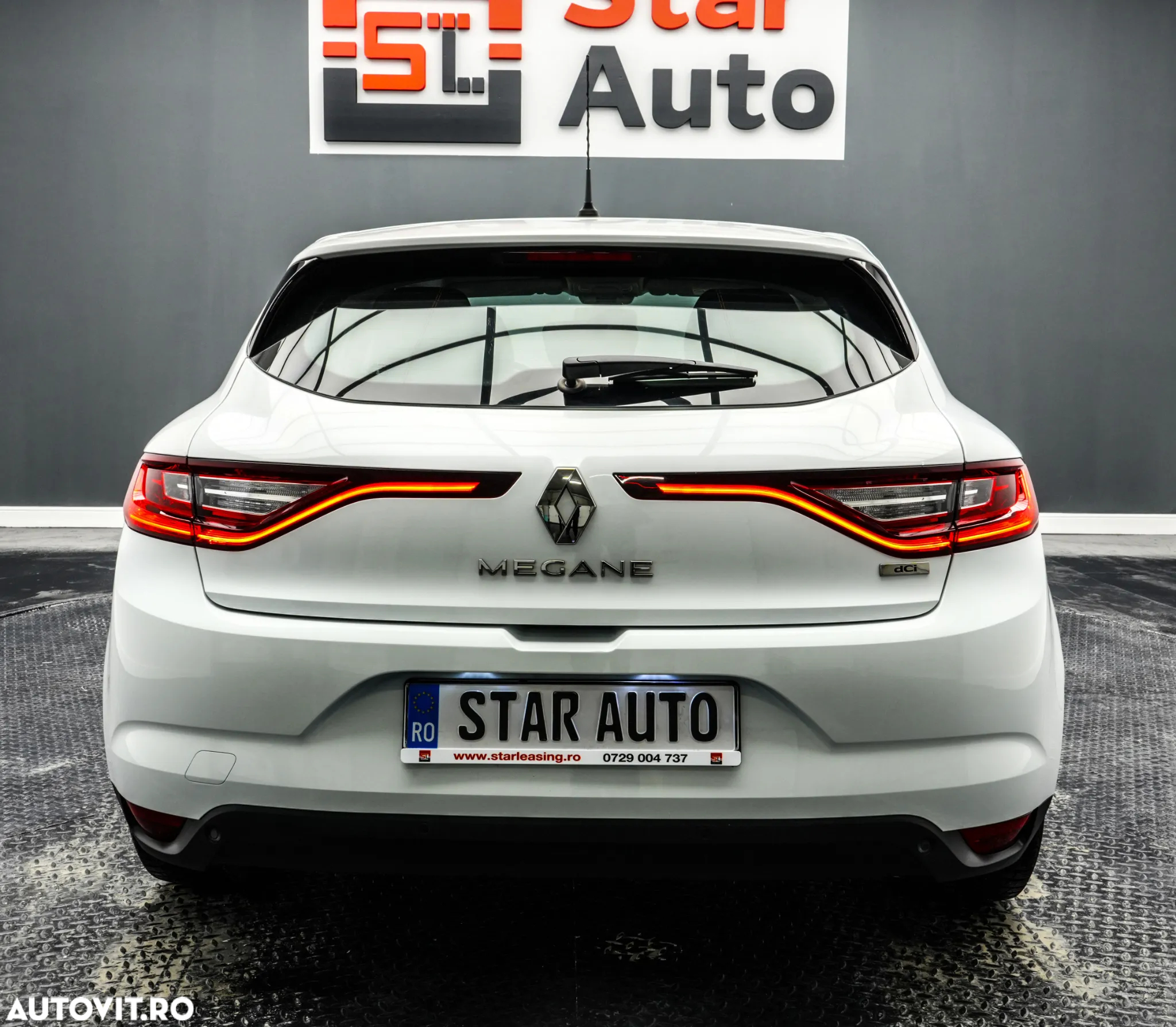 Renault Megane Blue dCi 116 Zen - 6