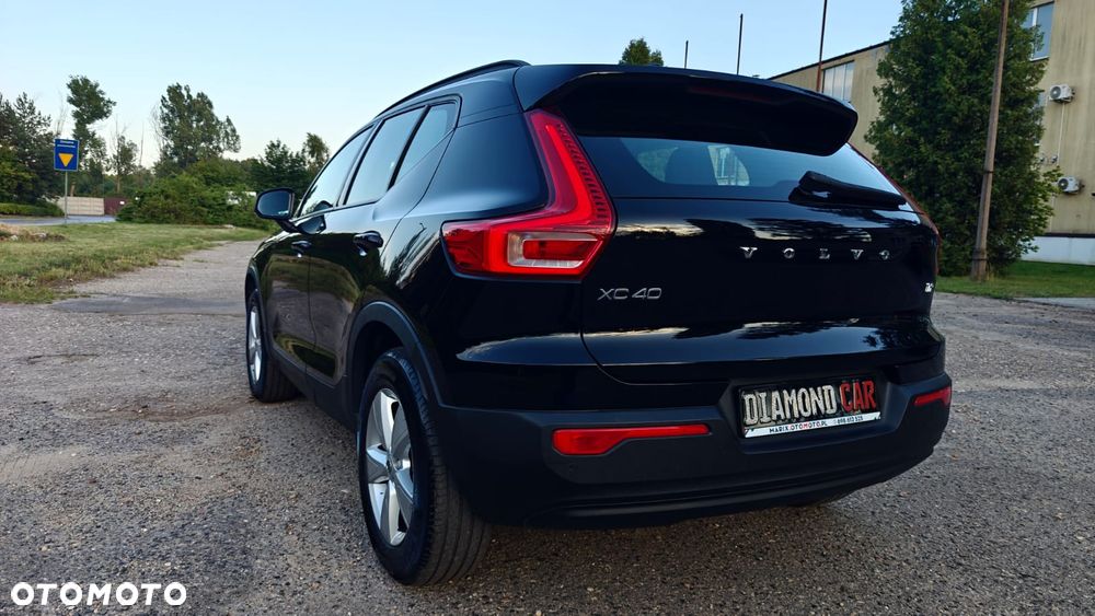 Volvo XC 40 T3 Momentum Pro - 10