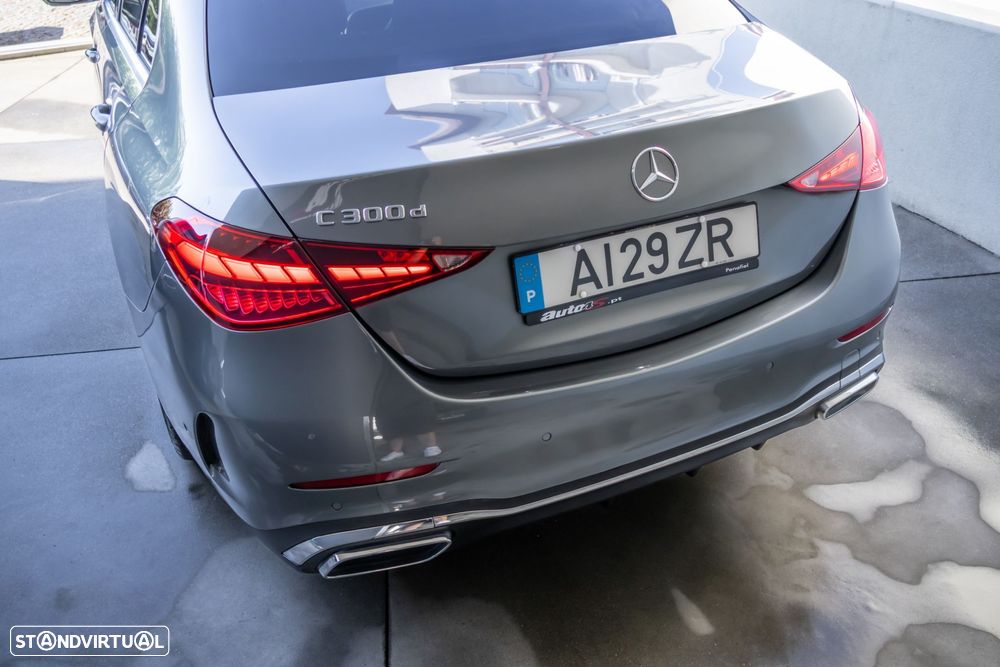 Mercedes-Benz C 300 d AMG Line - 13