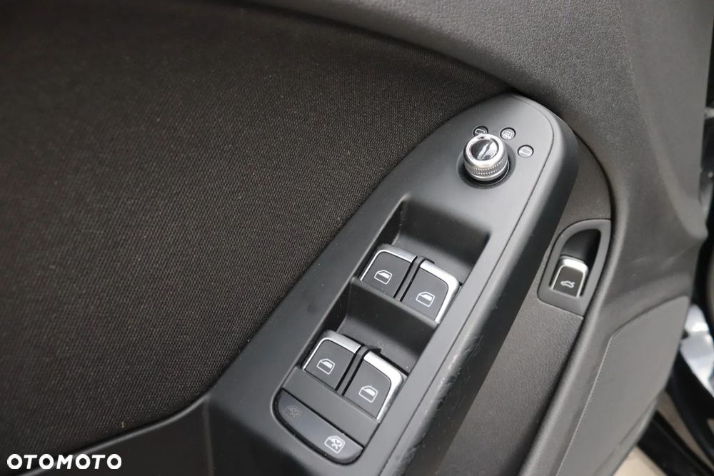 Audi A4 Avant 2.0 TDI DPF multitronic Ambiente - 27