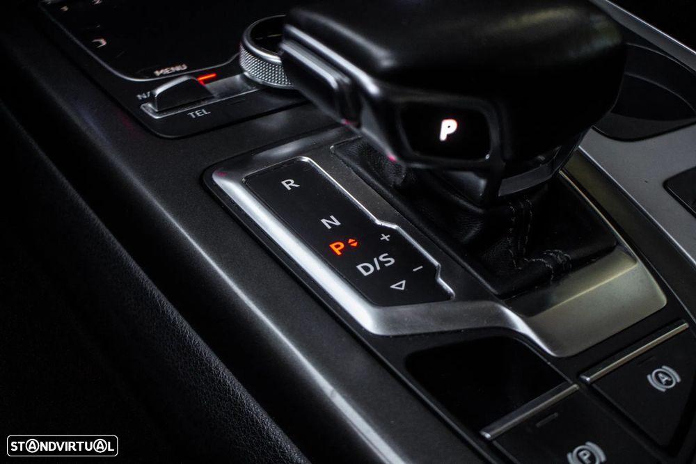 Audi Q7 3.0 TDI quattro tiptronic - 18