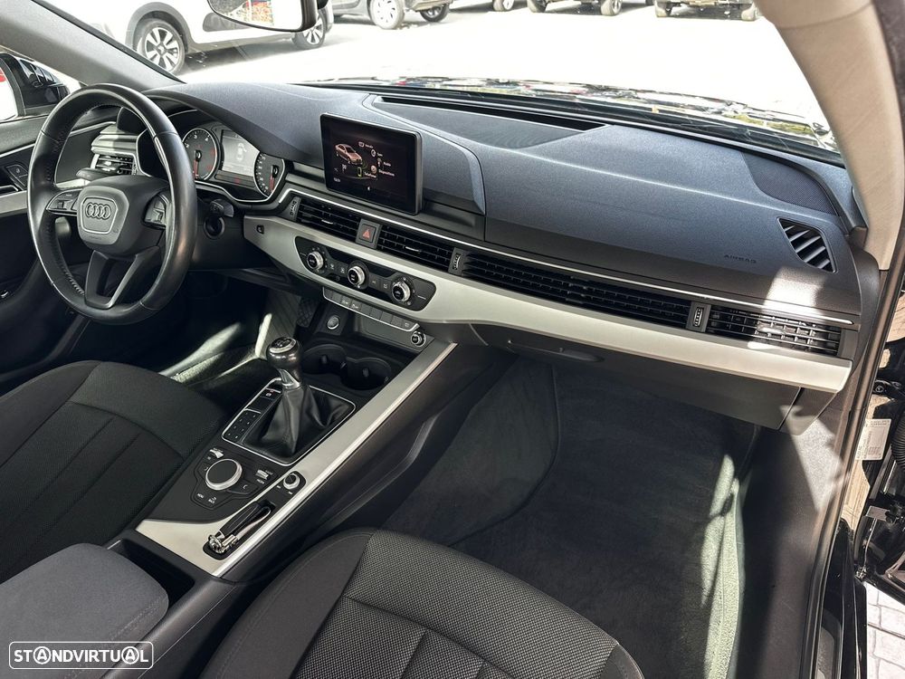 Audi A4 2.0 TDI Business Line - 21