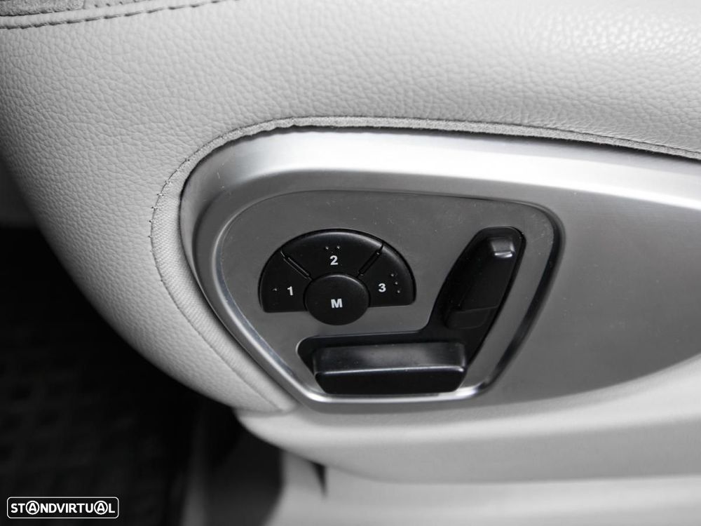 Mercedes-Benz ML 320 - 13