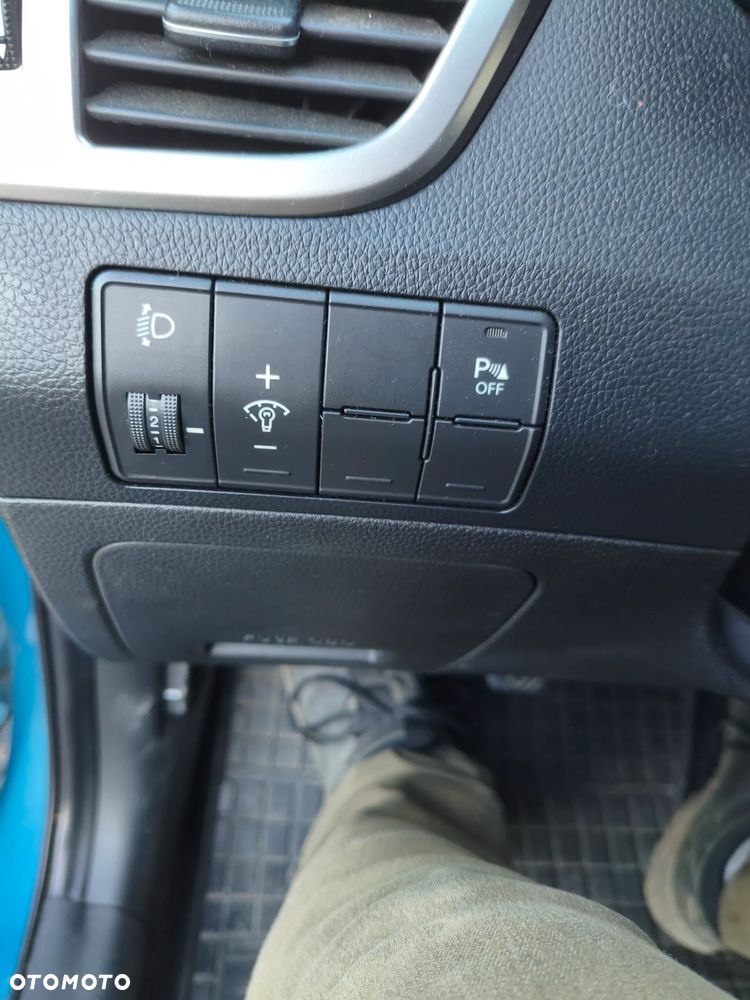 Hyundai i30 i30cw 1.4 Intro Edition - 15