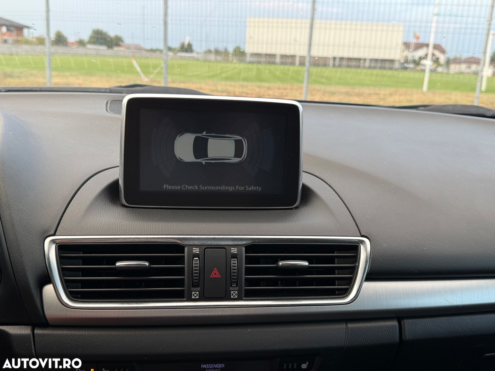 Mazda 3 SKYACTIV-G 120 NAKAMA - 10