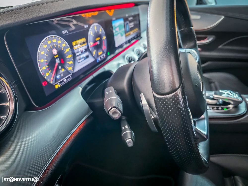 Mercedes-Benz E 220 d Cabrio 9G-Tronic AMG Line - 25