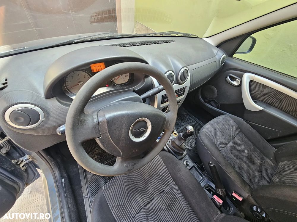 Dacia Logan MCV 1.6 Prestige - 5