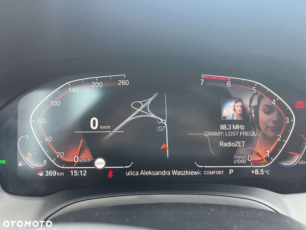 BMW Seria 3 330i - 9