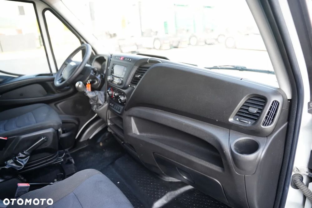 Iveco DAILY 35-140 / WYWROTKA / BRYGADÓWKA - 6 MIEJSC / MANUAL / - 31