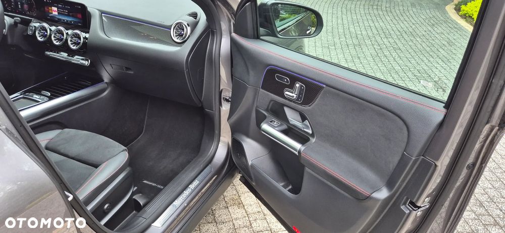 Mercedes-Benz GLA 220 d 4-Matic AMG Line - 21