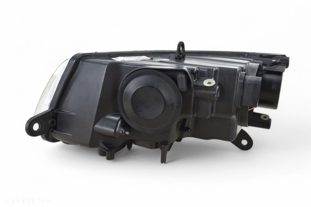 Lampa Prawy Przód Halogen SKODA SUPERB II 2009R EU - 10