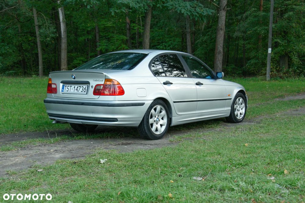 BMW Seria 3 320d - 13