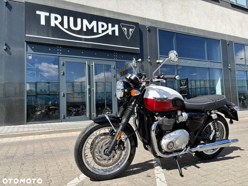 Triumph Bonneville - 22