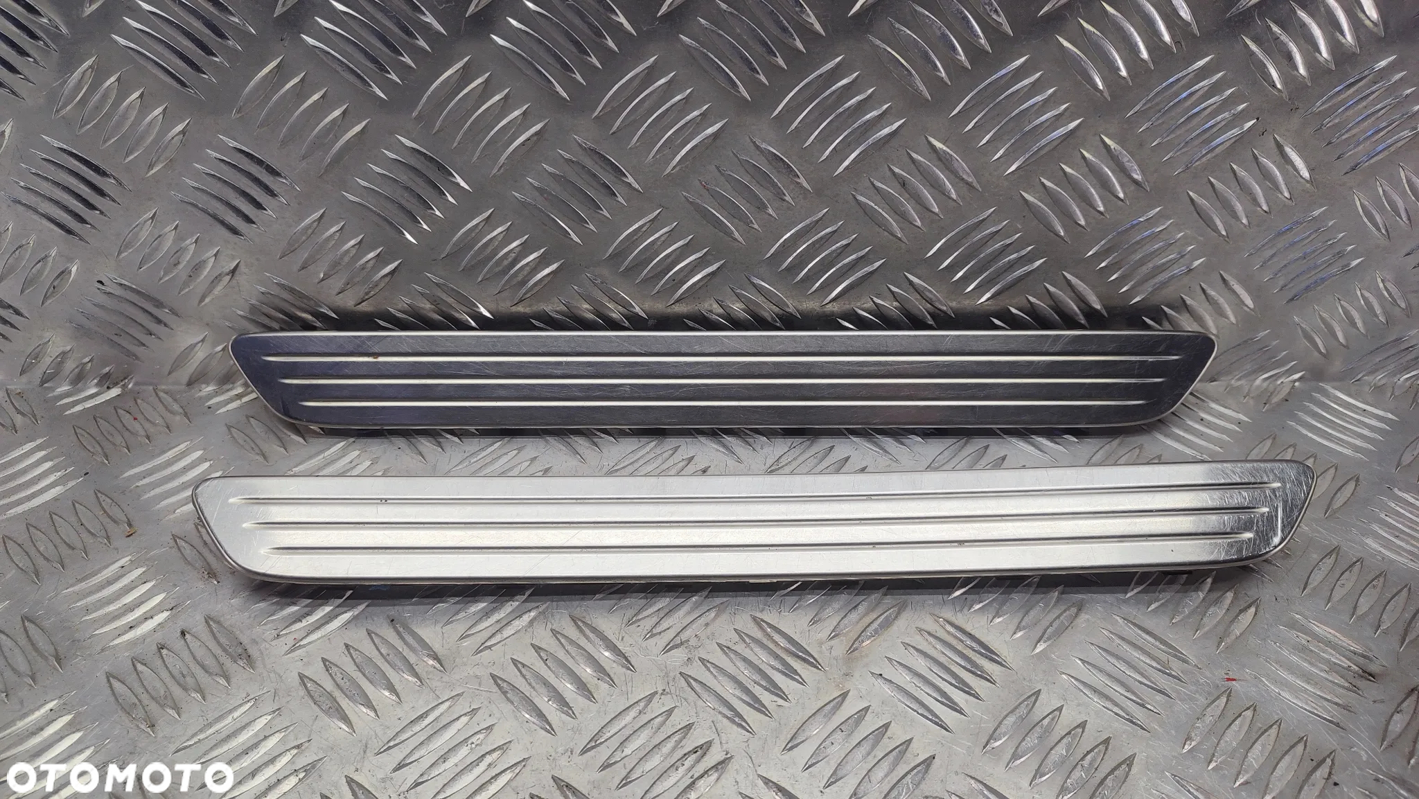 VW TOUAREG 7P 10-18R LISTWY NAKLADKI OZDOBNE PROGOWE KOMPLET 2389-0010 - 3