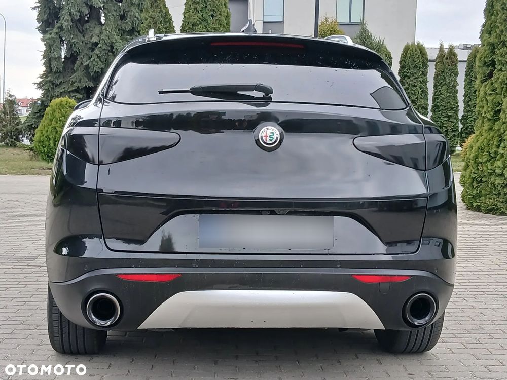 Alfa Romeo Stelvio 2.0 Turbo 16V AT8-Q4 Executive - 5